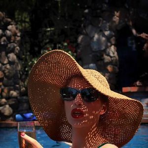 Meet your Posher, Clair